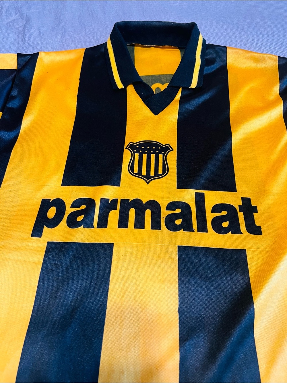 Vintage Paraguays Club Atlético Peñarol jersey black and yellow 1992